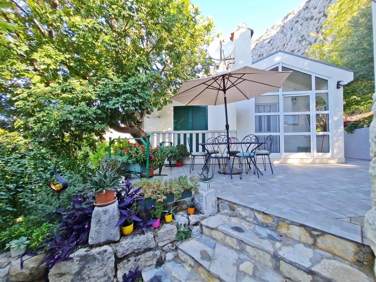 Apartment Ivana Borak Omiš Exterior foto